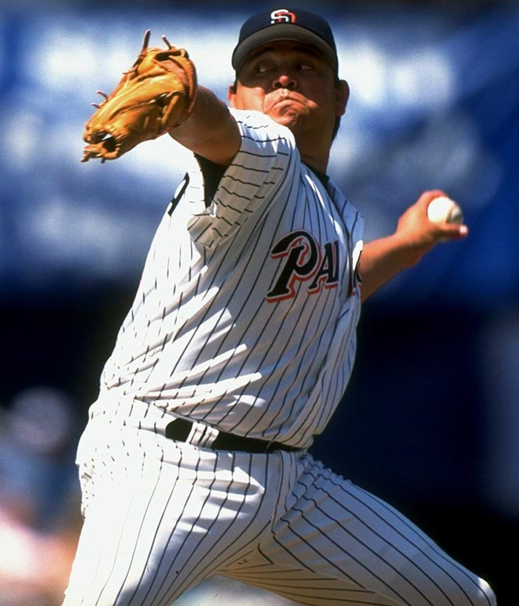 Fernando Valenzuela (5-11, 210)