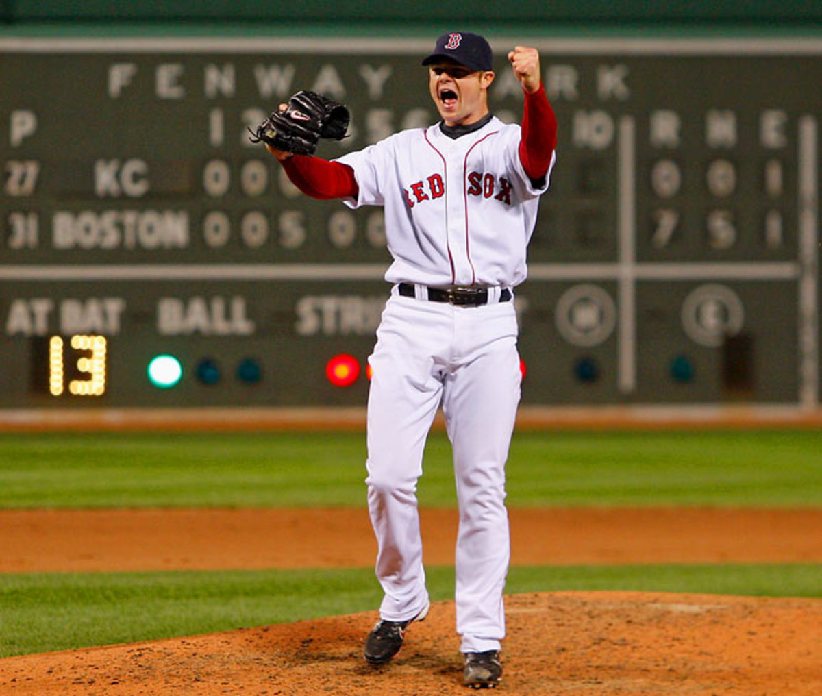 Boston's Jon Lester no-hits the Royals