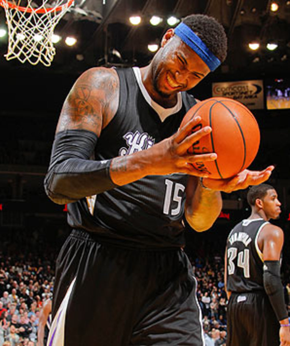Kings' DeMarcus Cousins apologized to Sean Elliott for incident