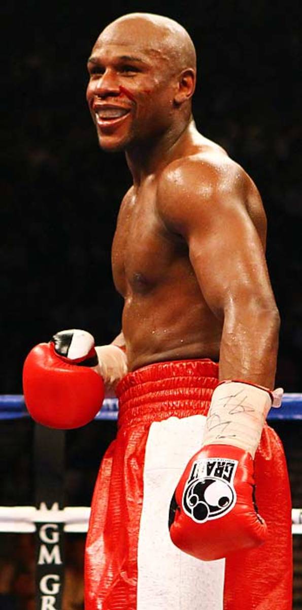 Mayweather defeats Cotto