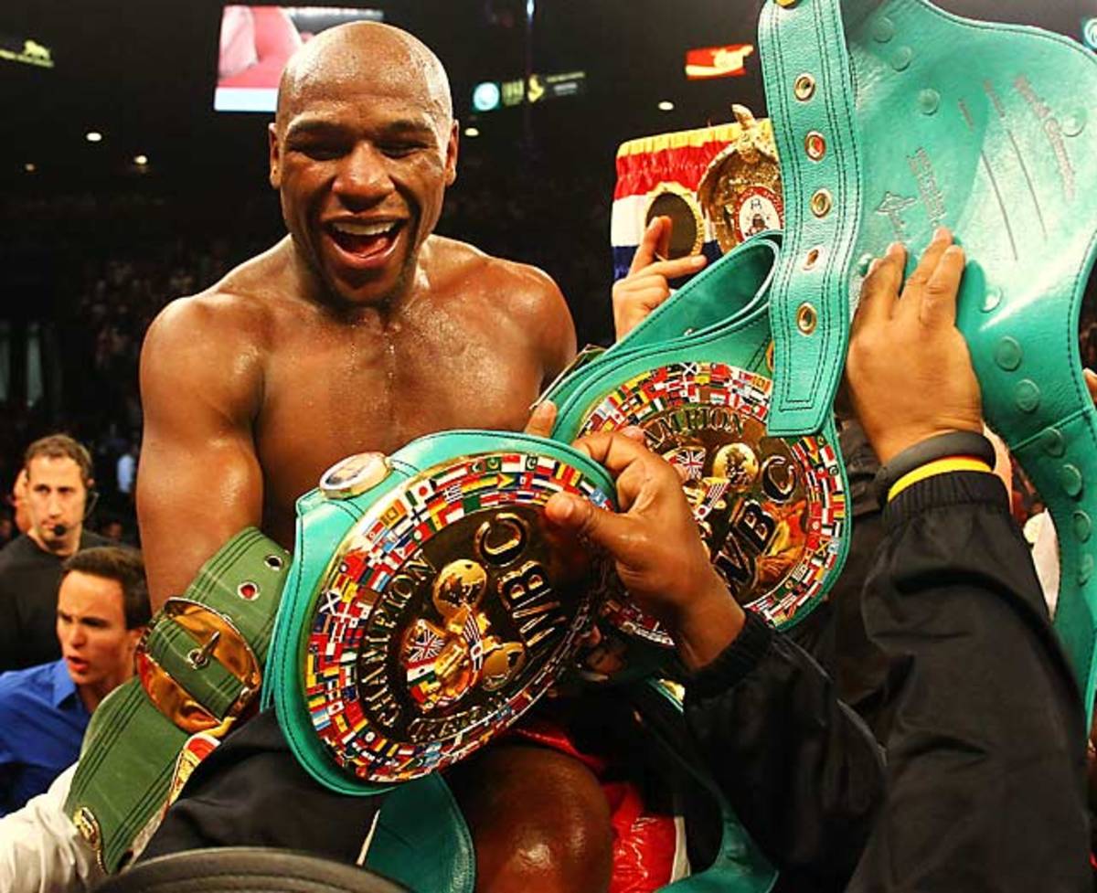 Mayweather defeats Cotto