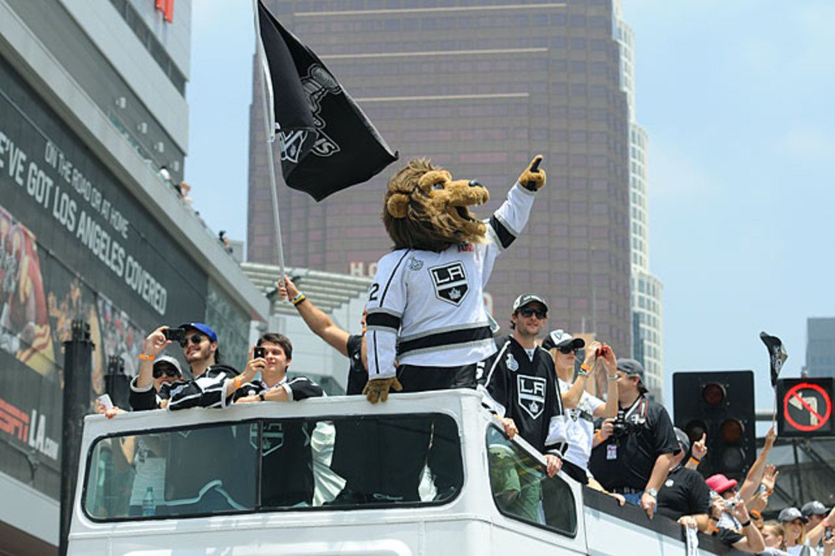 kings-mascot-bailey.jpg