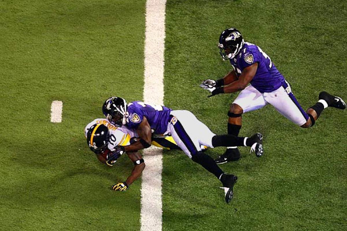 Steelers rally to beat Ravens 13-9 on controversial touchdown, win AFC North