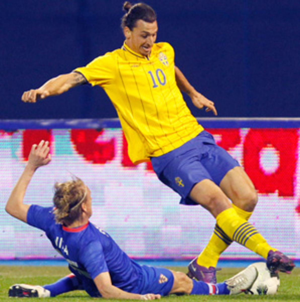 zlatan-ibrahimovic-story-ap.jpg