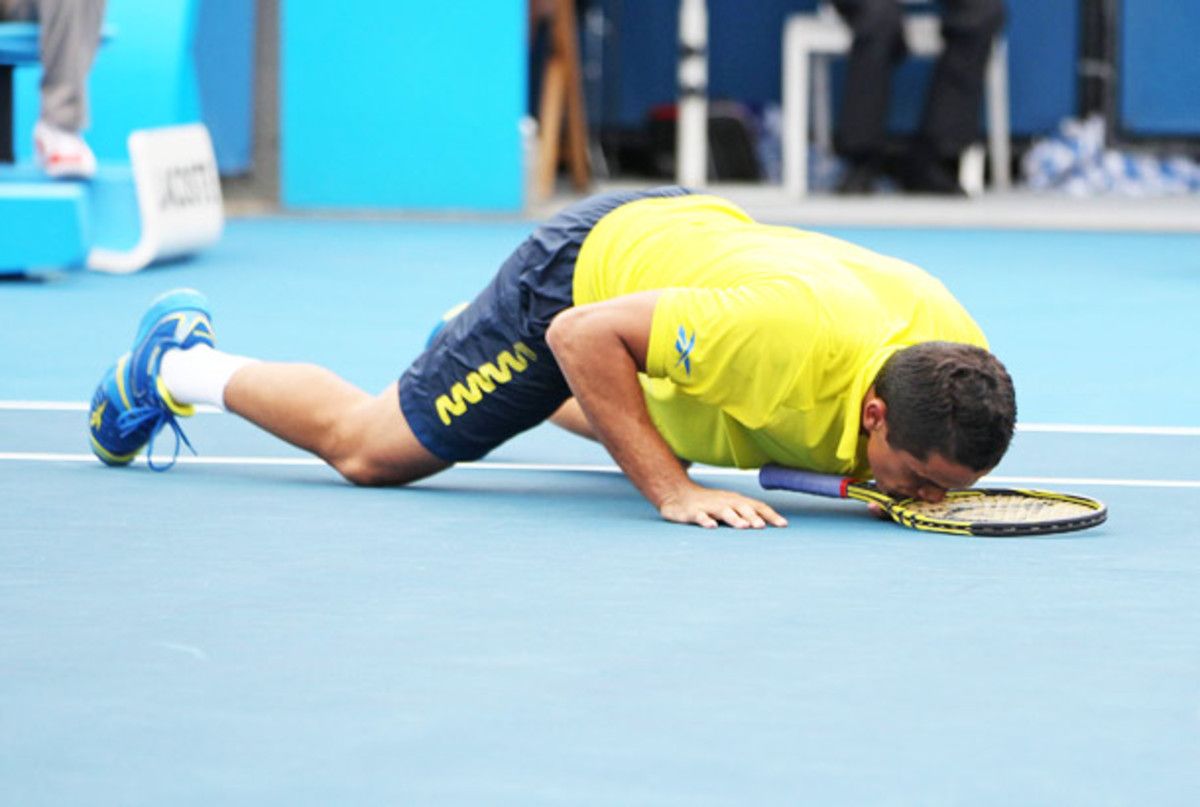 nicolas-almagro-610-zp