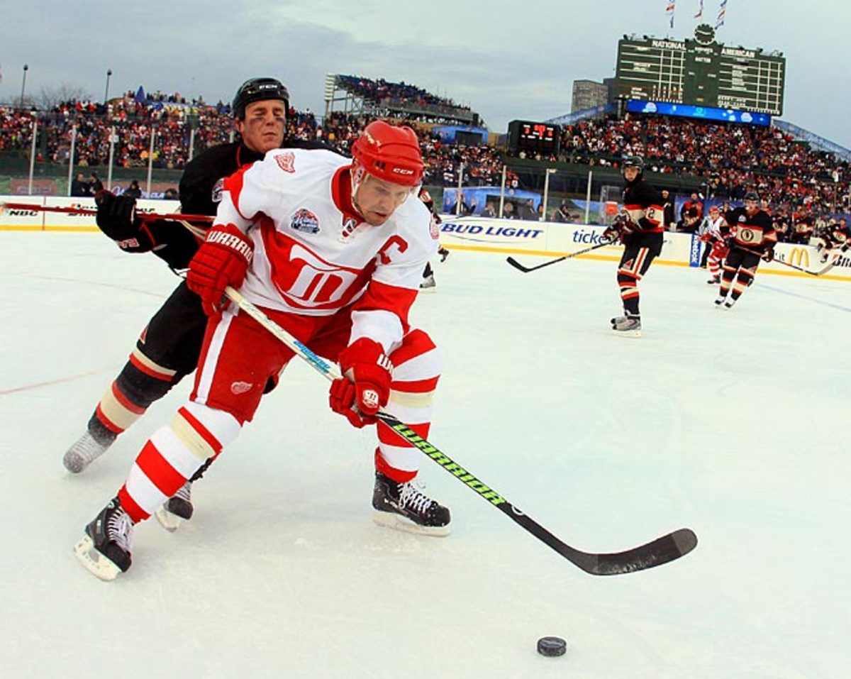 Red Wings 6, Blackhawks 4