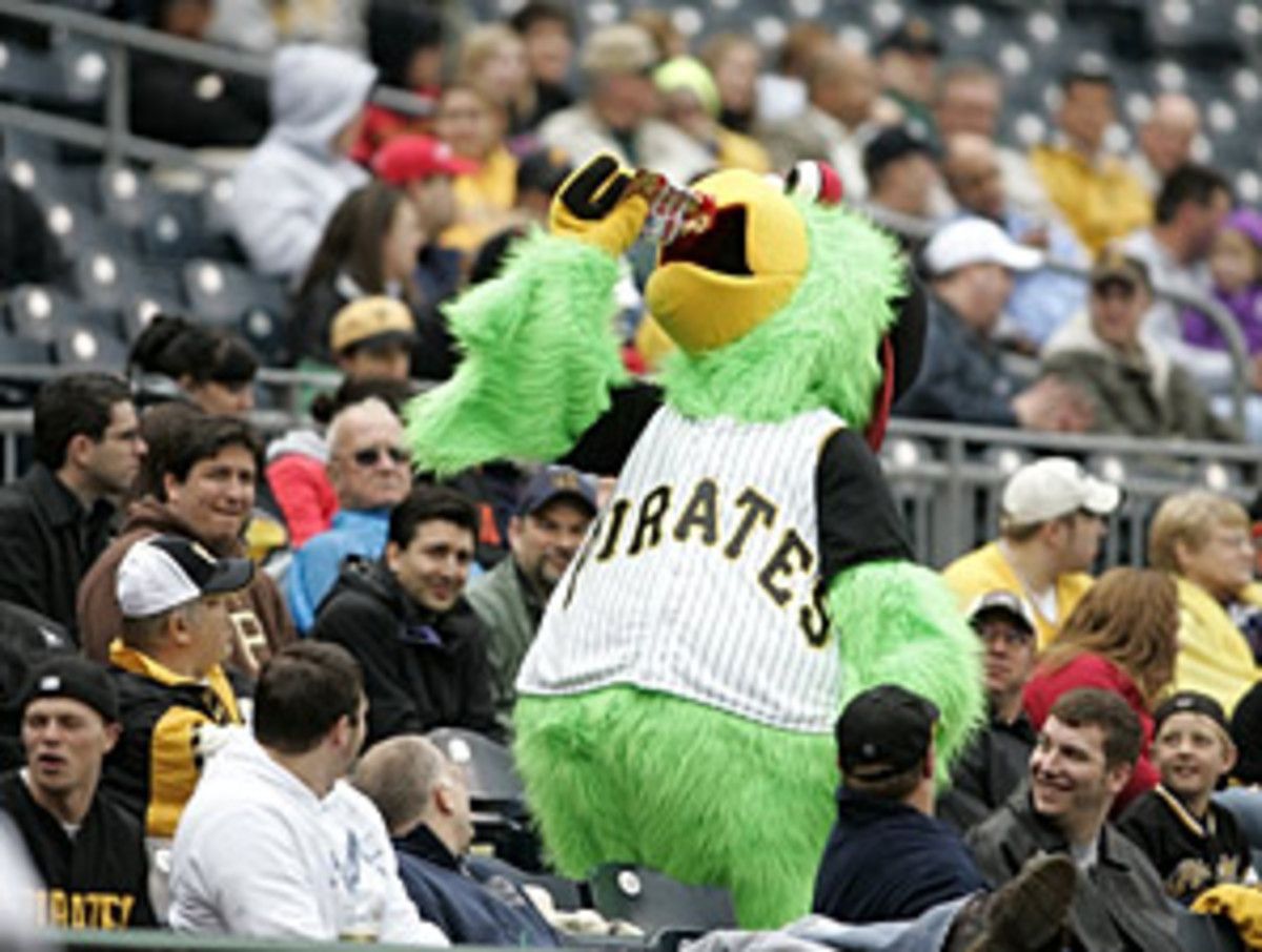 pirates-mascot.jpg