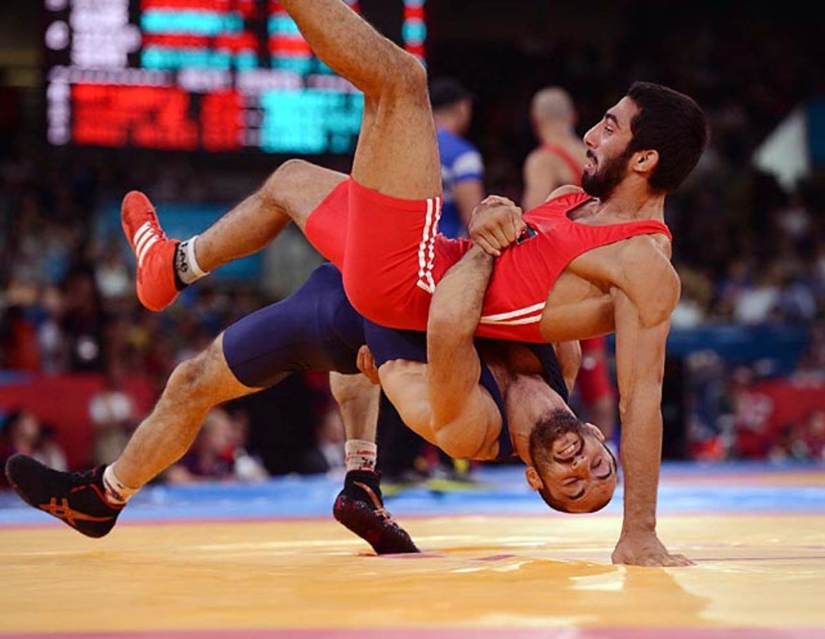 wrestling.op4v-7179-mid.jpg