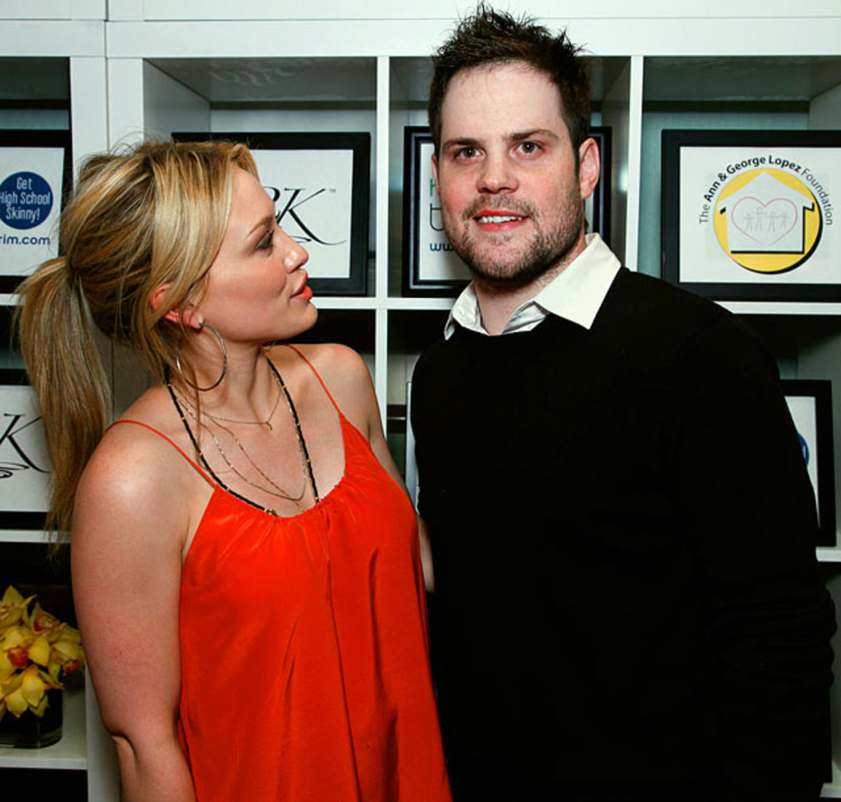 mike-comrie-hilary-duff.jpg