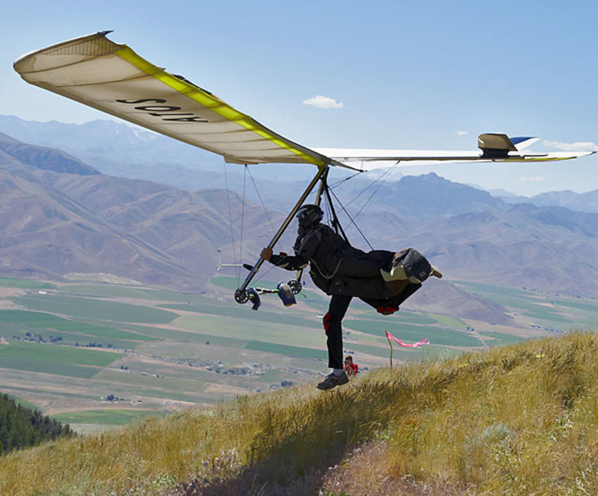hang.gliding.K2R6154PC1.jpg