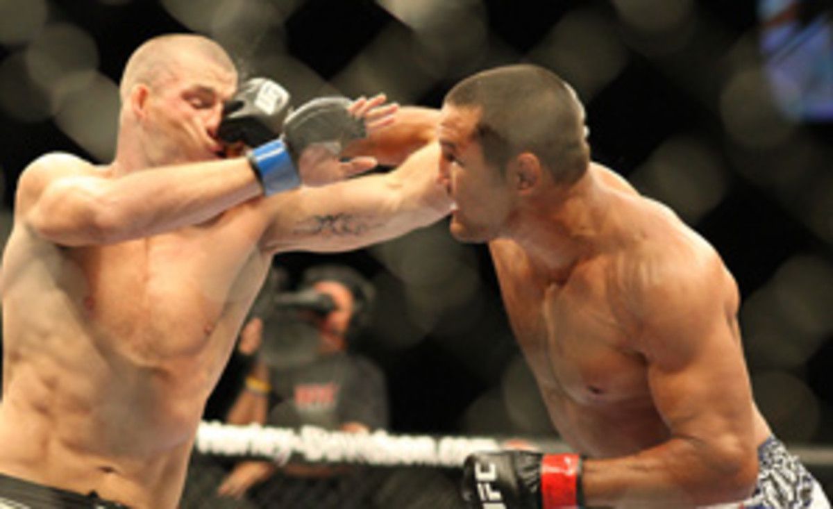 henderson-bisping.jpg