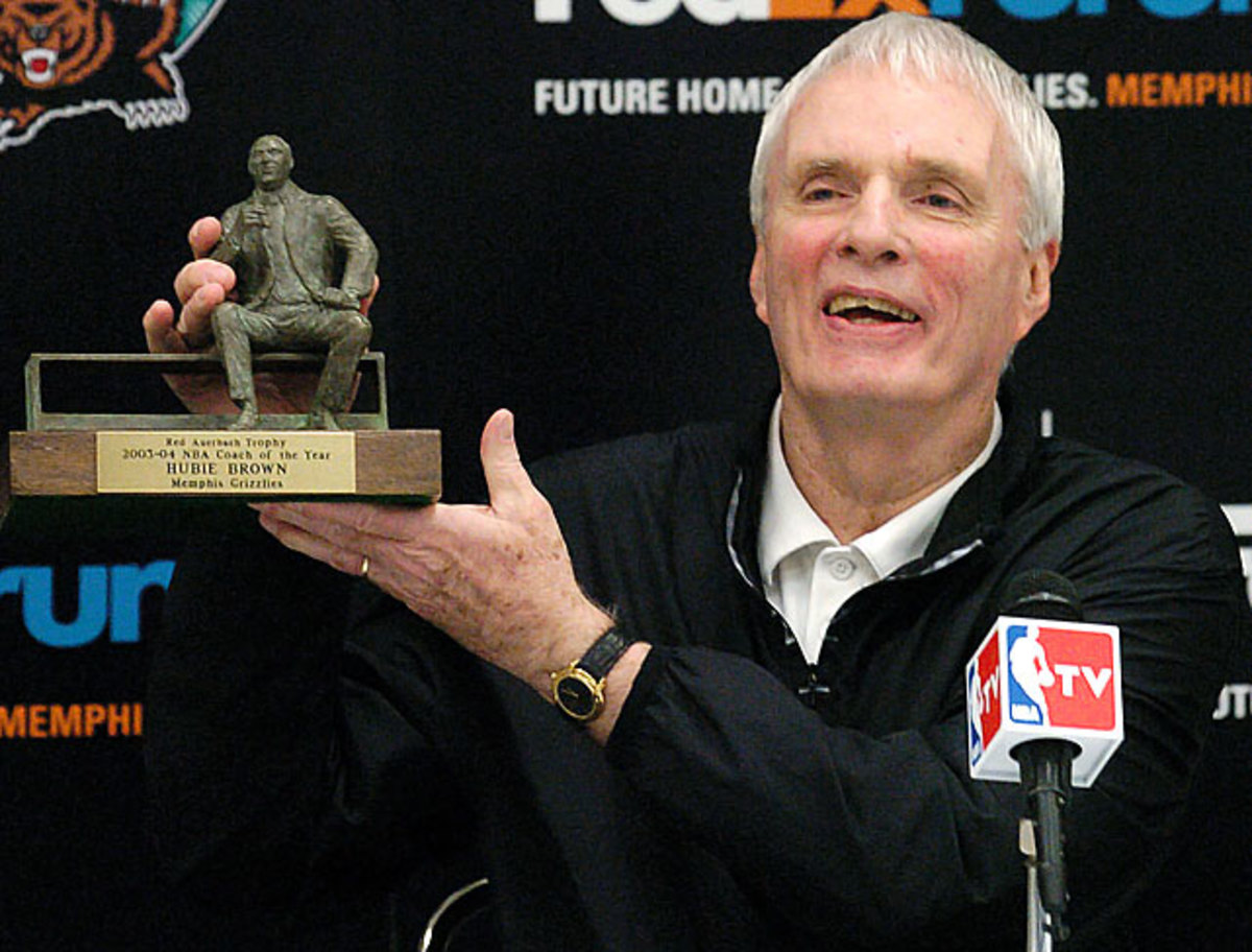 hubie-brown-coach-of-the-year.jpg