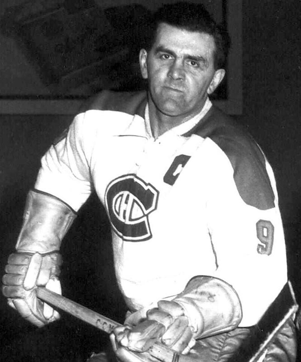 Rocket Richard tomahawks Hal Laycoe 