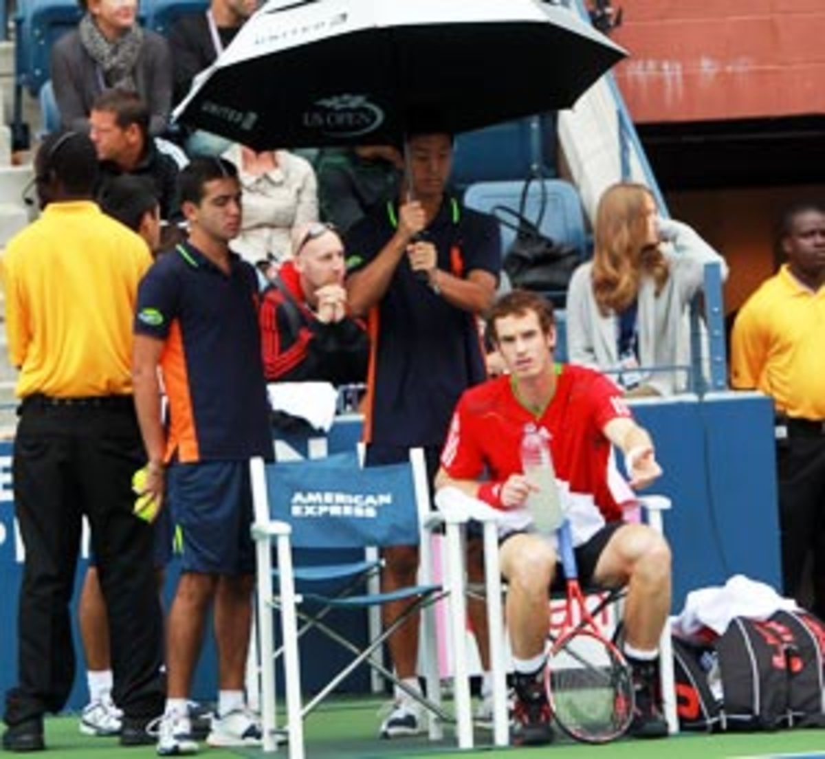 andy-murray-rain300