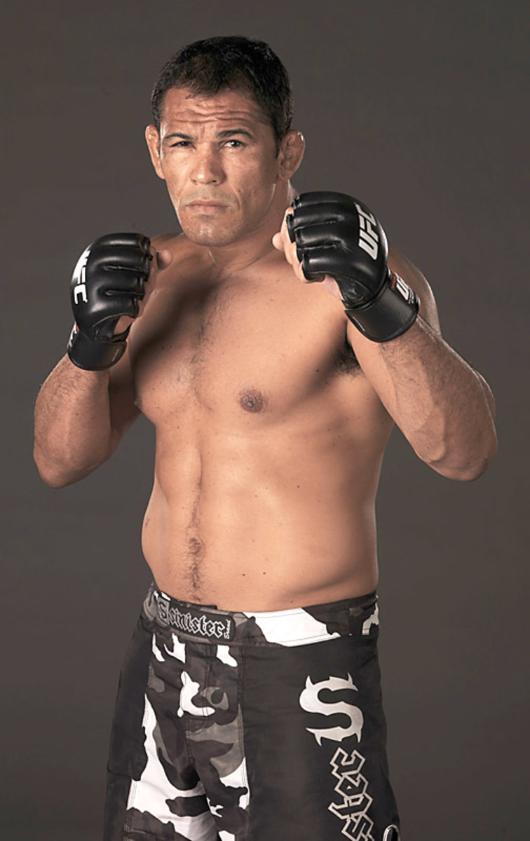 Coach -- Antonio Rodrigo Nogueira