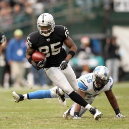 Raiders WR Darrius Heyward-Bey pleads not guilty to DUI charges