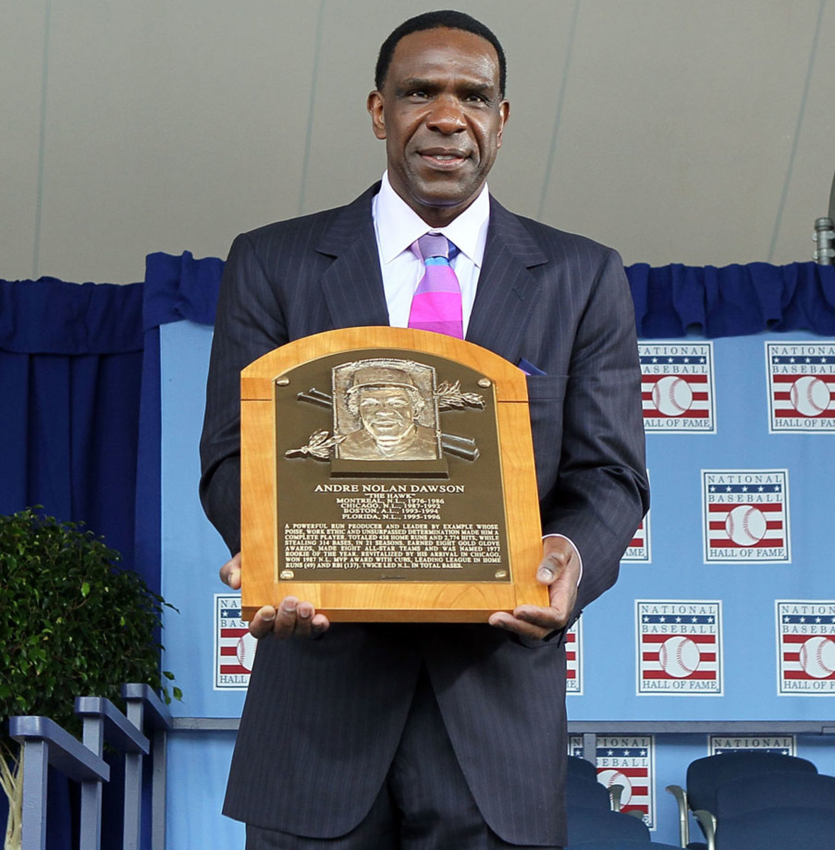 Andre-Dawson-Hall-of-Fame.jpg