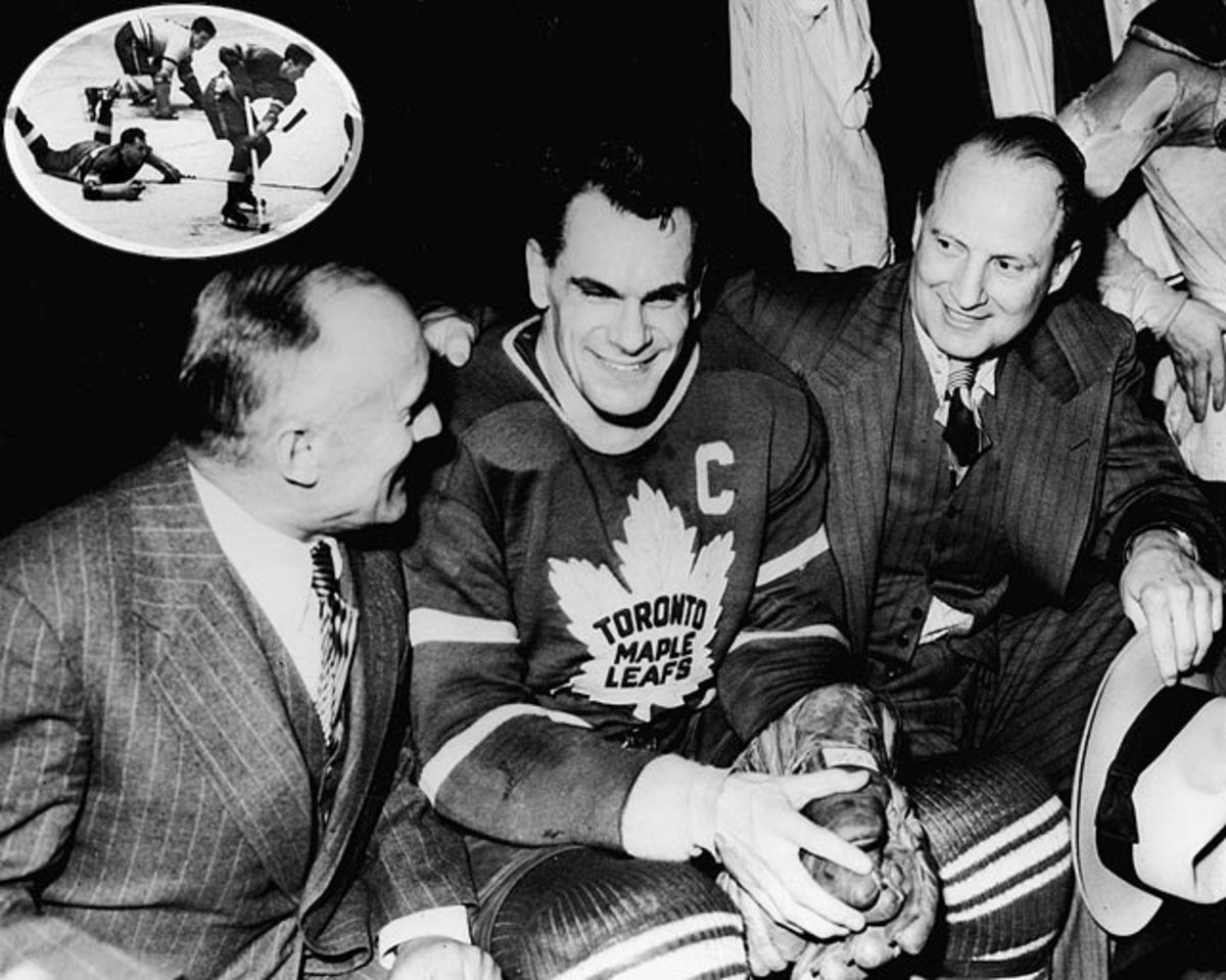 1942 Red Wings fall to Maple Leafs