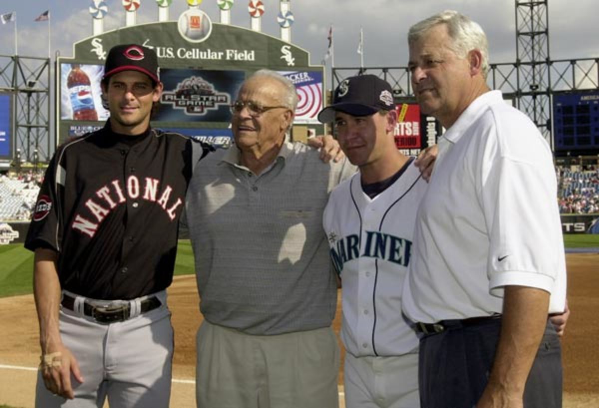 Aaron, Ray, Bret and Bob  Boone