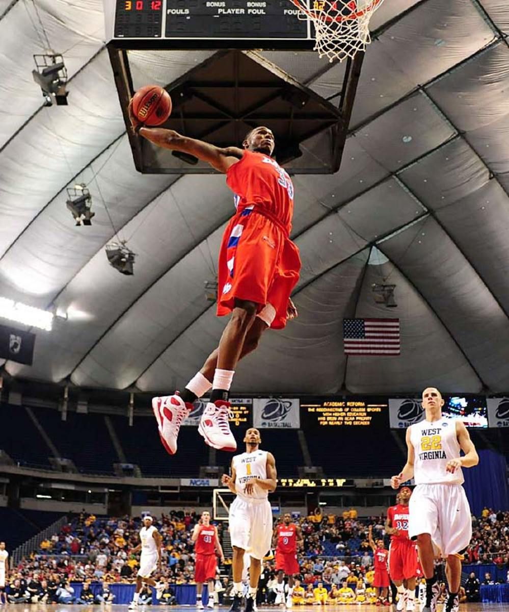Dayton 68, West Virginia 60