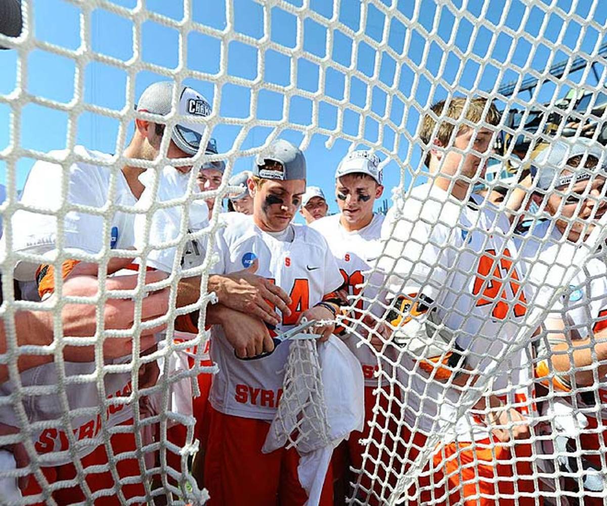 Syracuse 10, Cornell 9