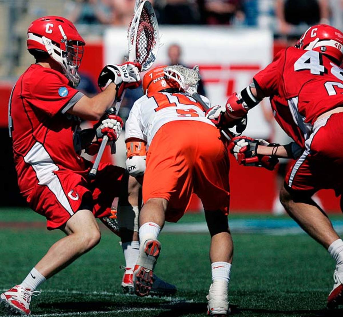 Syracuse 10, Cornell 9