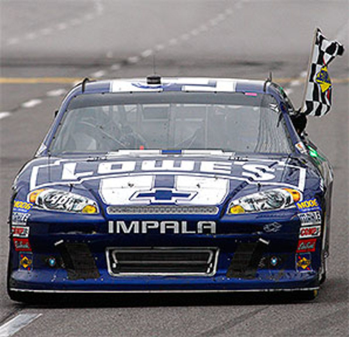 Jimmie-Johnson-Martinsville-1.jpg