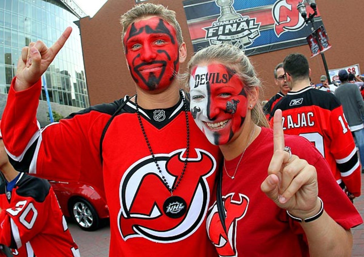 devils-fans-145459598.jpg