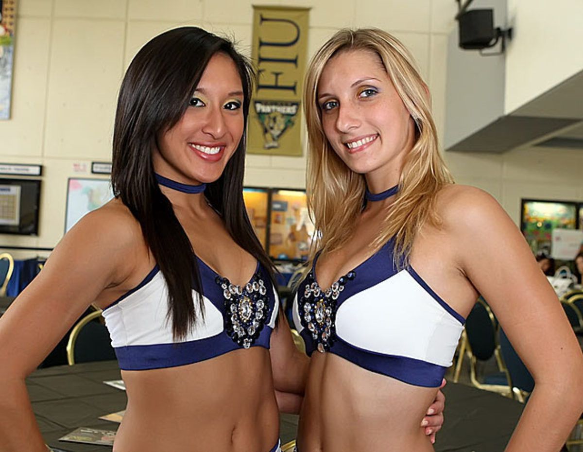 cheerleader.BRY_6972.jpg