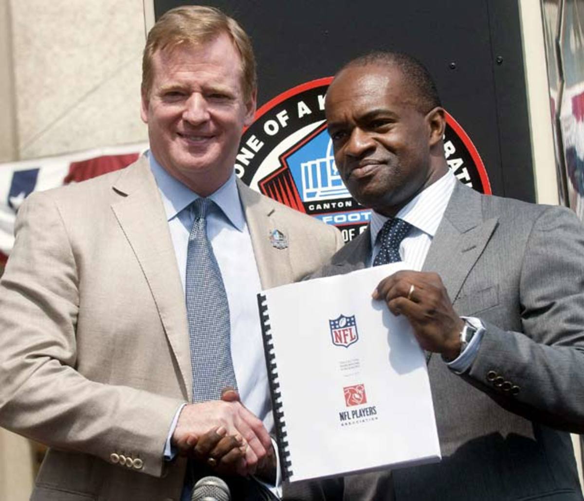 Roger Goodell, DeMaurice Smith