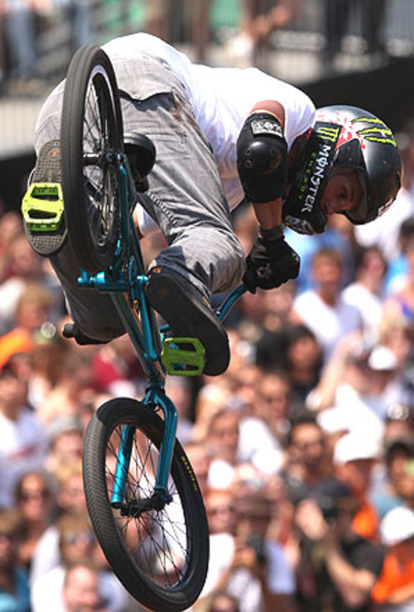 Arash Markazi: out riders half age, BMX Mirra rules the day in Chicago - Sports Illustrated