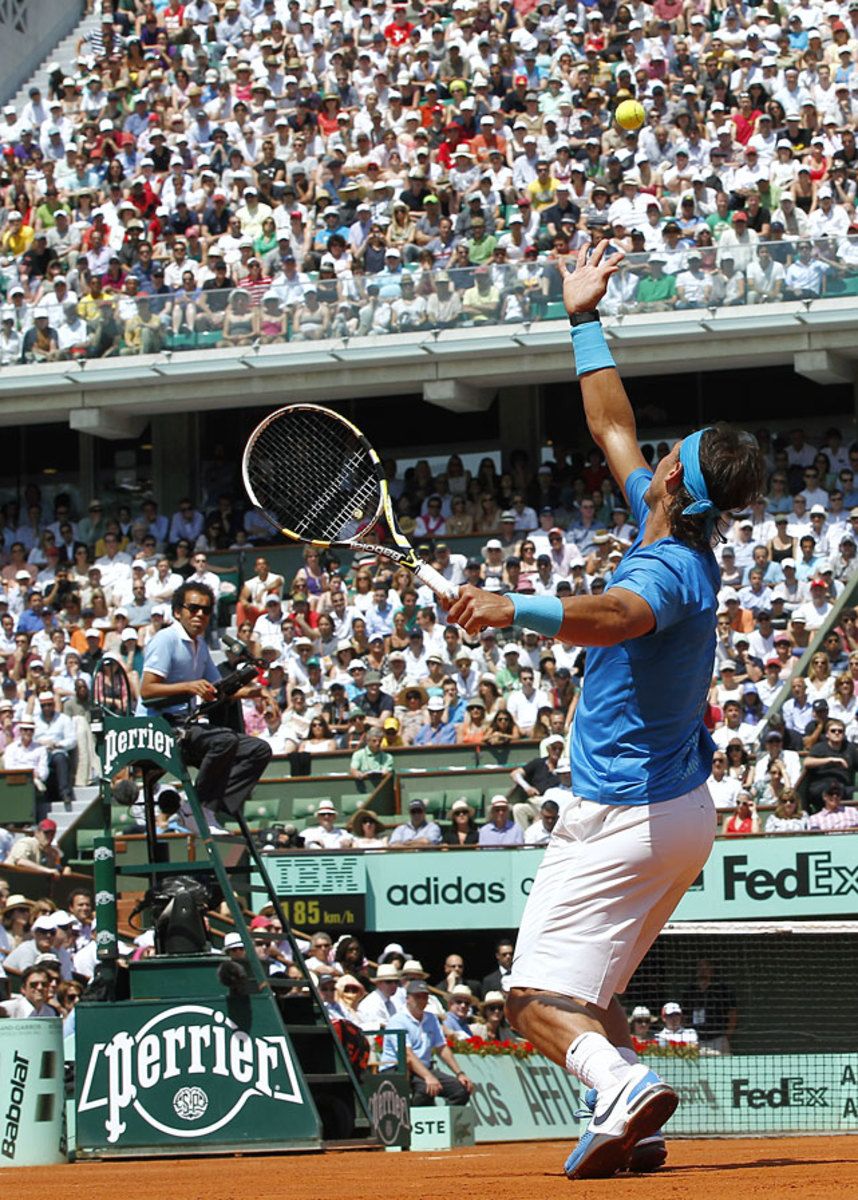 7-nadal-serve.jpg