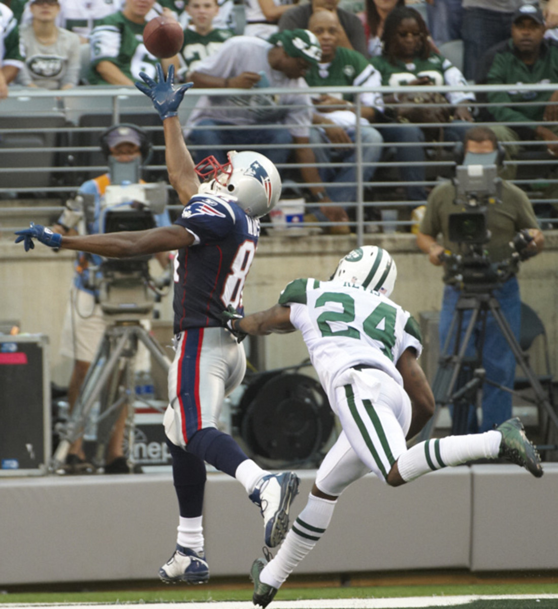 Randy Moss and Darrelle Revis