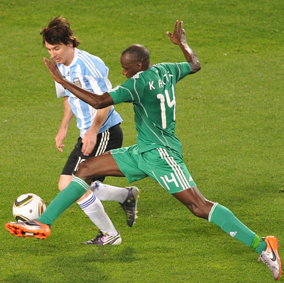 Group B - Argentina 1, Nigeria 0