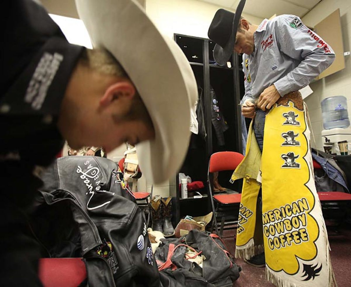 Behind the Scenes with Bobby Mote Sports Illustrated