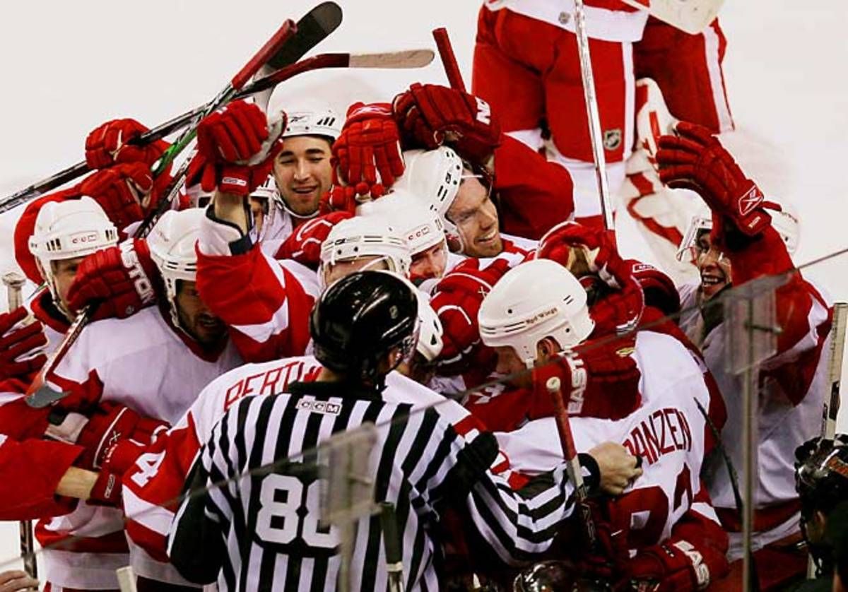 Red Wings 2, Flames 1, 2OT