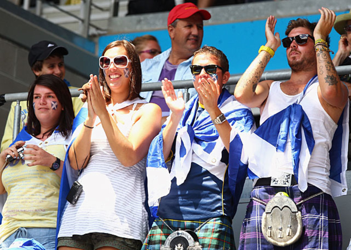 scotland-fans.jpg