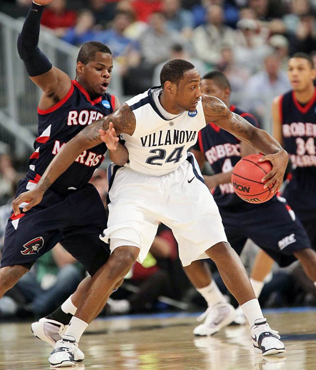'Nova 73, Robert Morris 70 (OT)