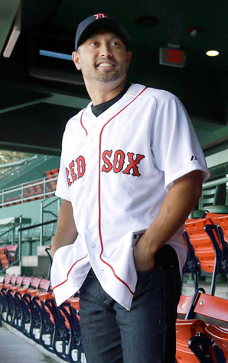 Red Sox land Maui's Shane Victorino for $39 million