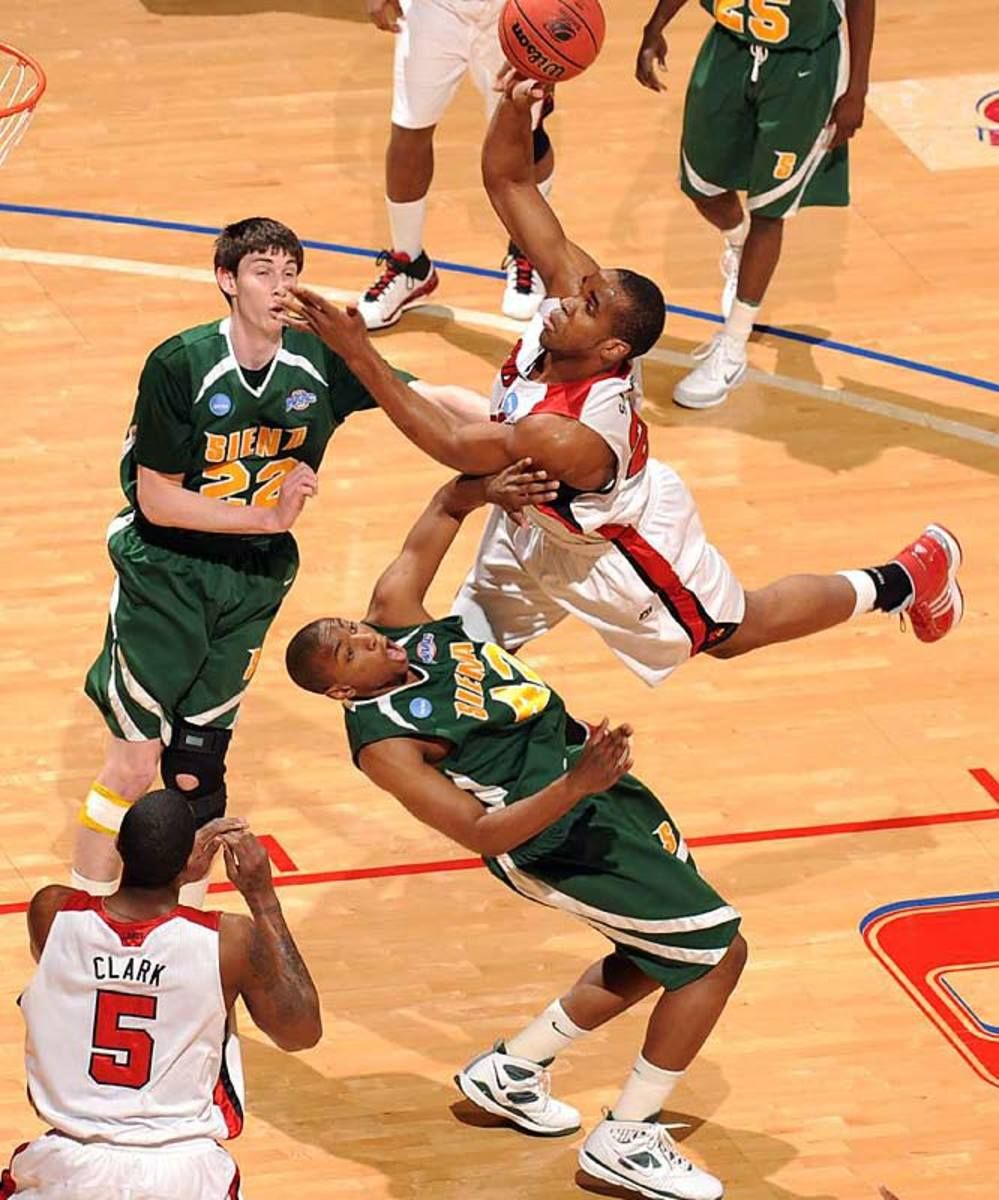 Louisville 79, Siena 72
