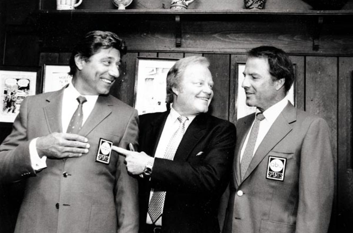 Frank Gifford, Joe Namath and O.J. Simpson.