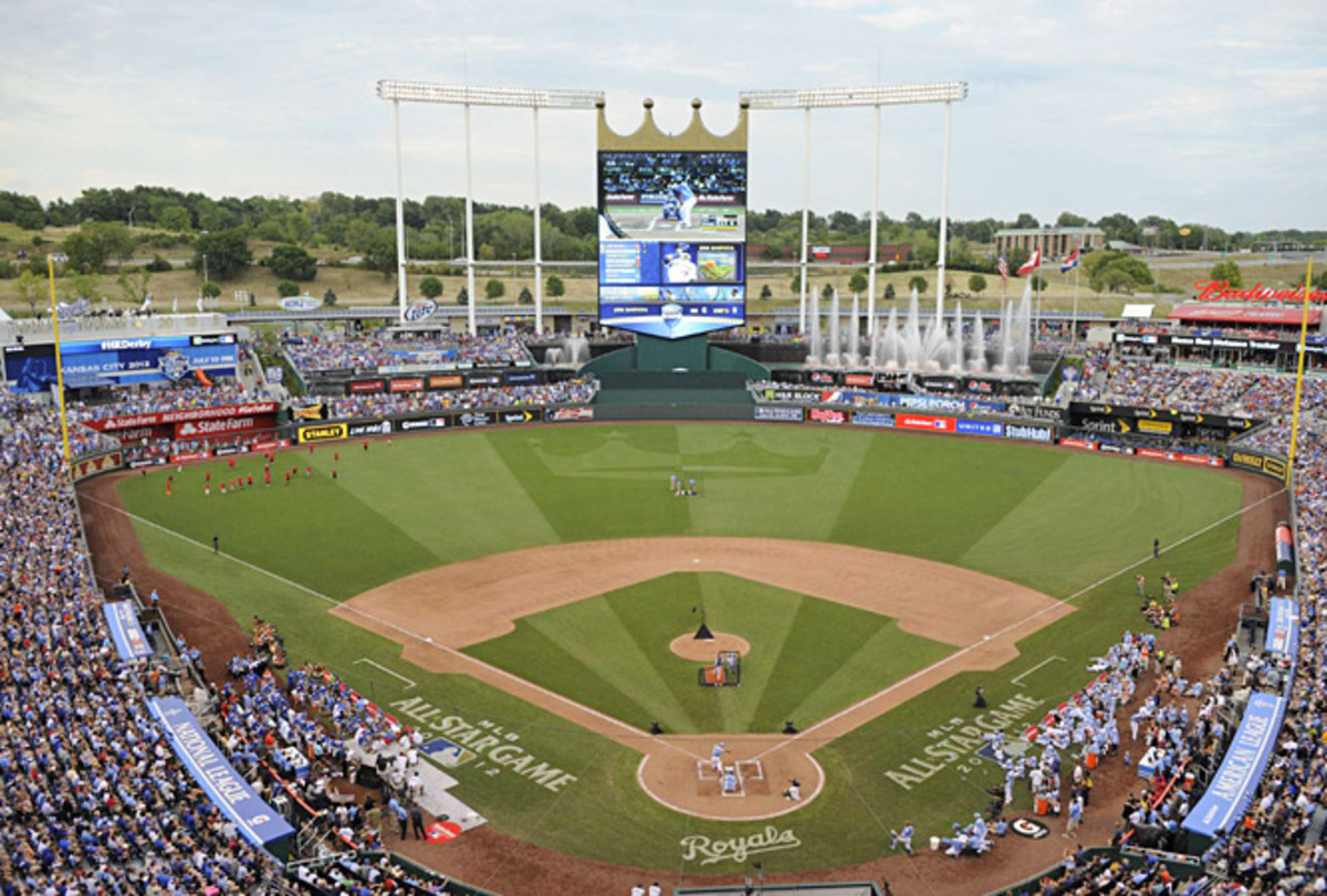 kauffman-stadium-gallery.jpg