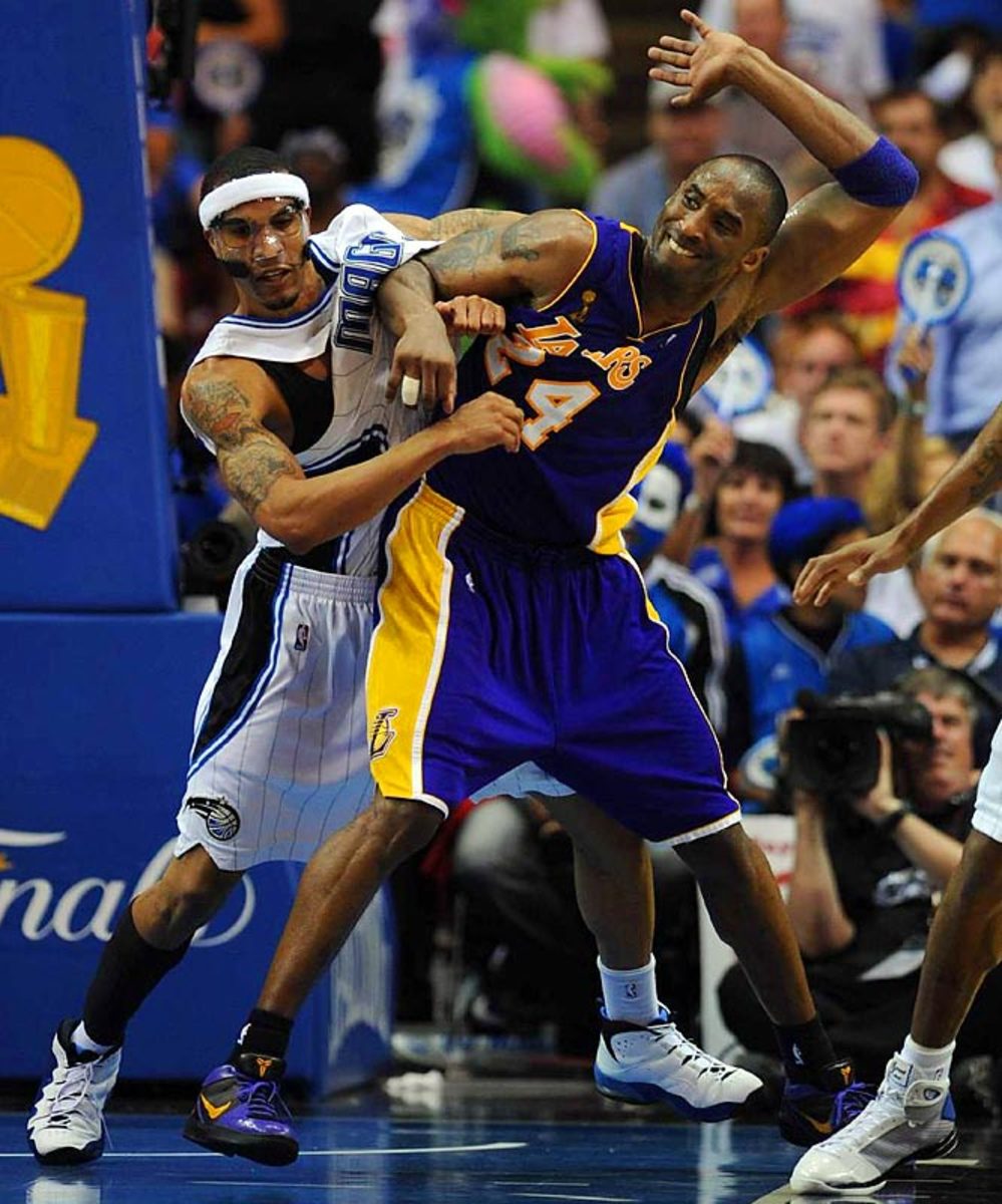 Courtney Lee and Kobe Bryant