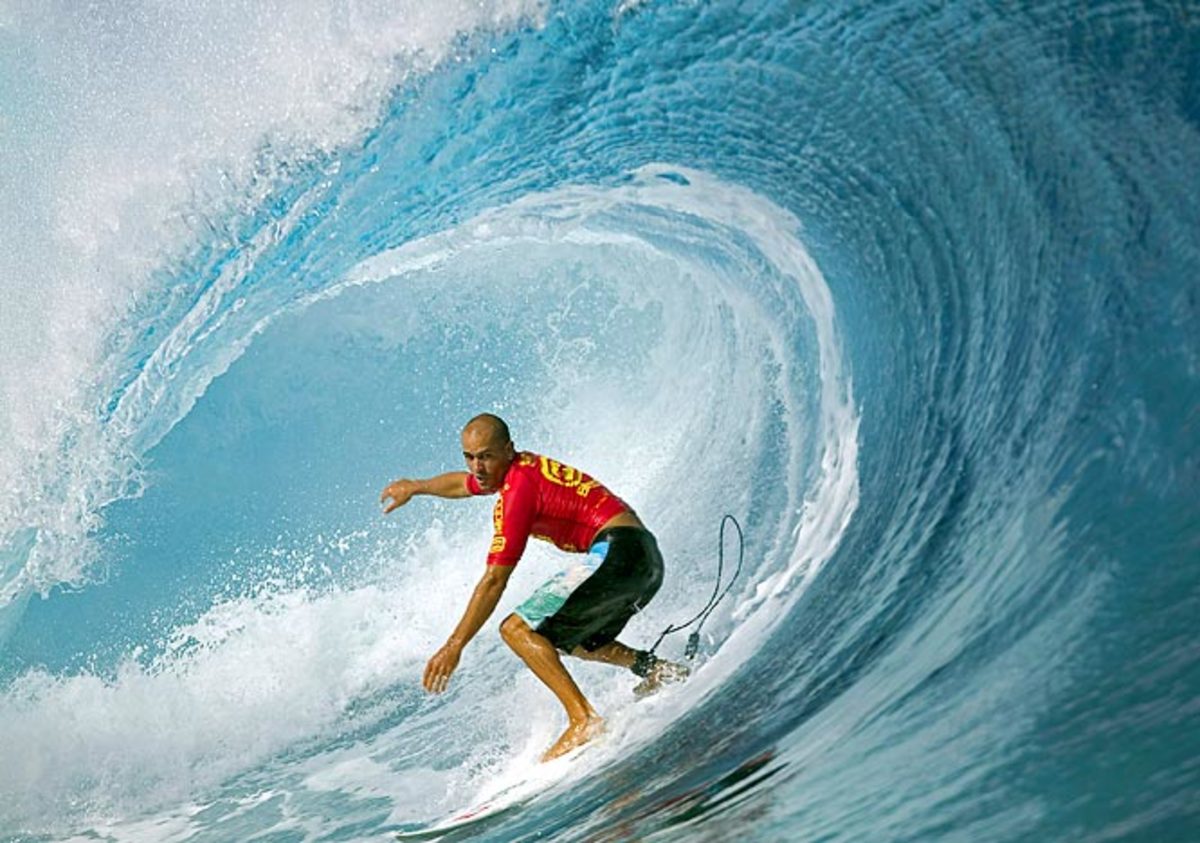 kelly-slater-tahiti-2004.jpg