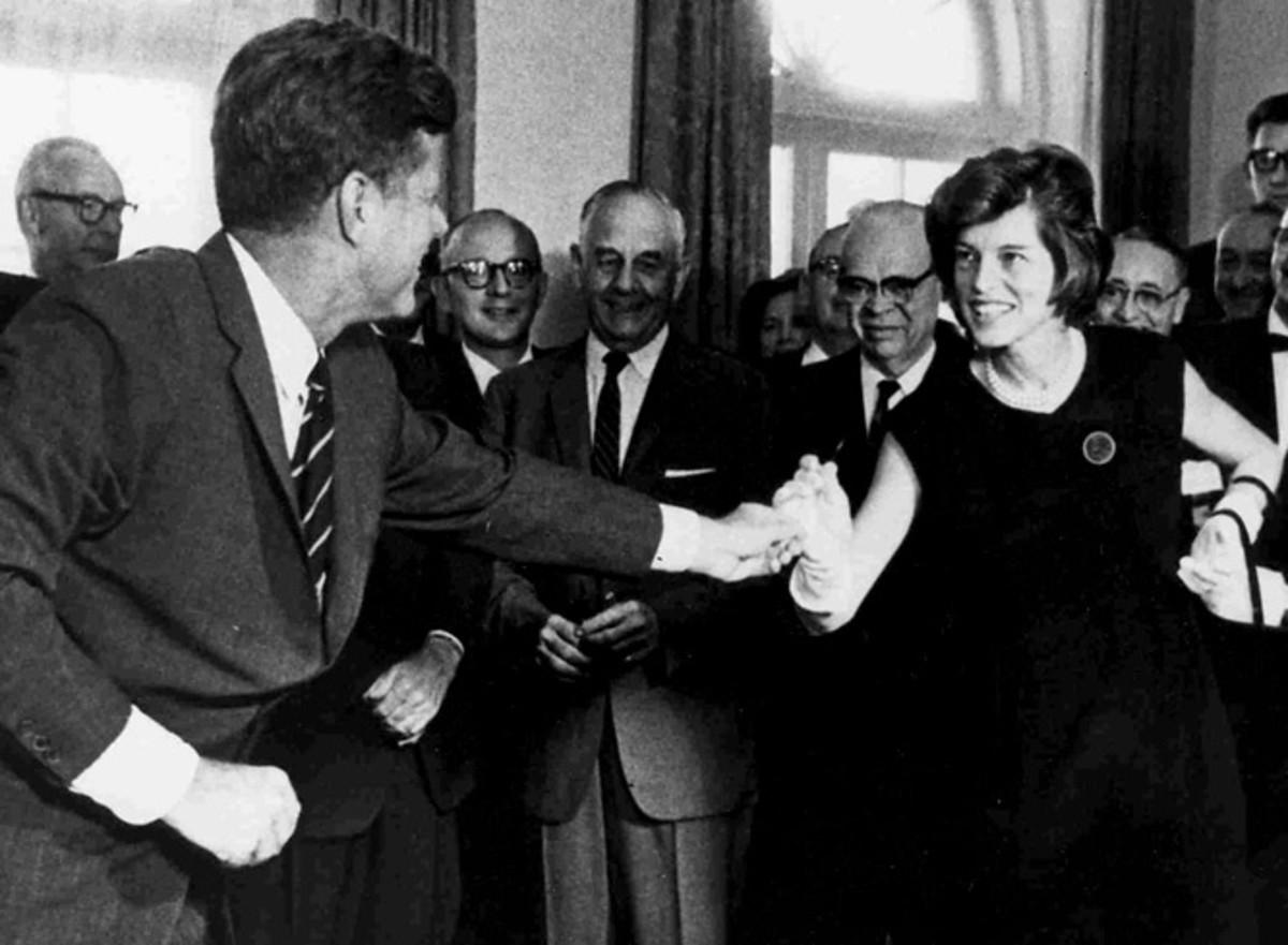 john-f-kennedy-eunice-kennedy-shriver.jpg