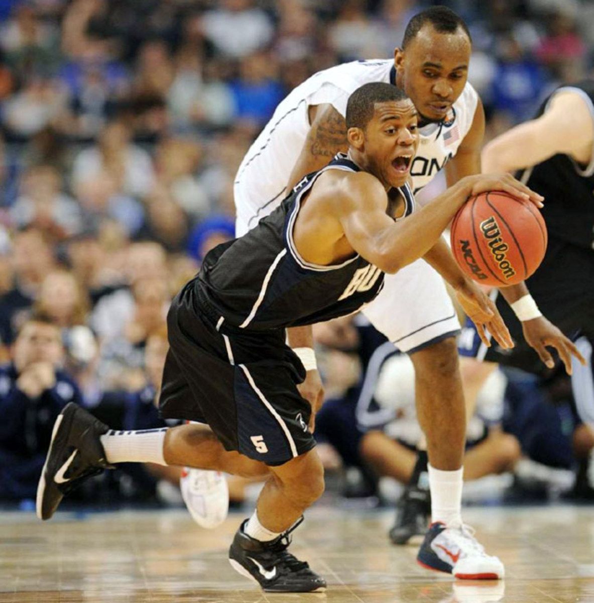 UConn 53, Butler 41
