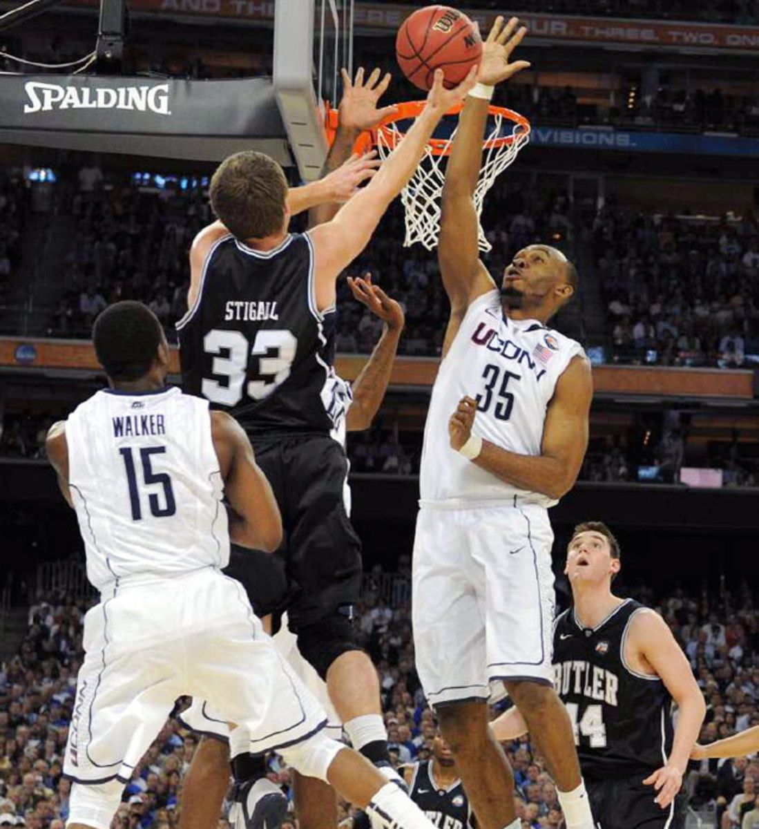 UConn 53, Butler 41