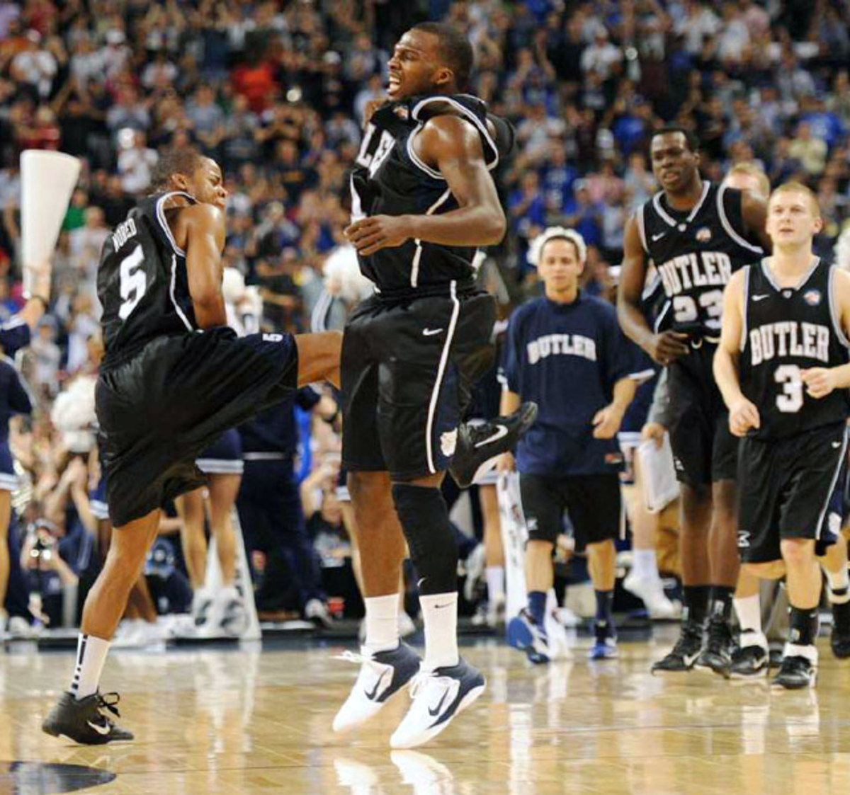 UConn 53, Butler 41