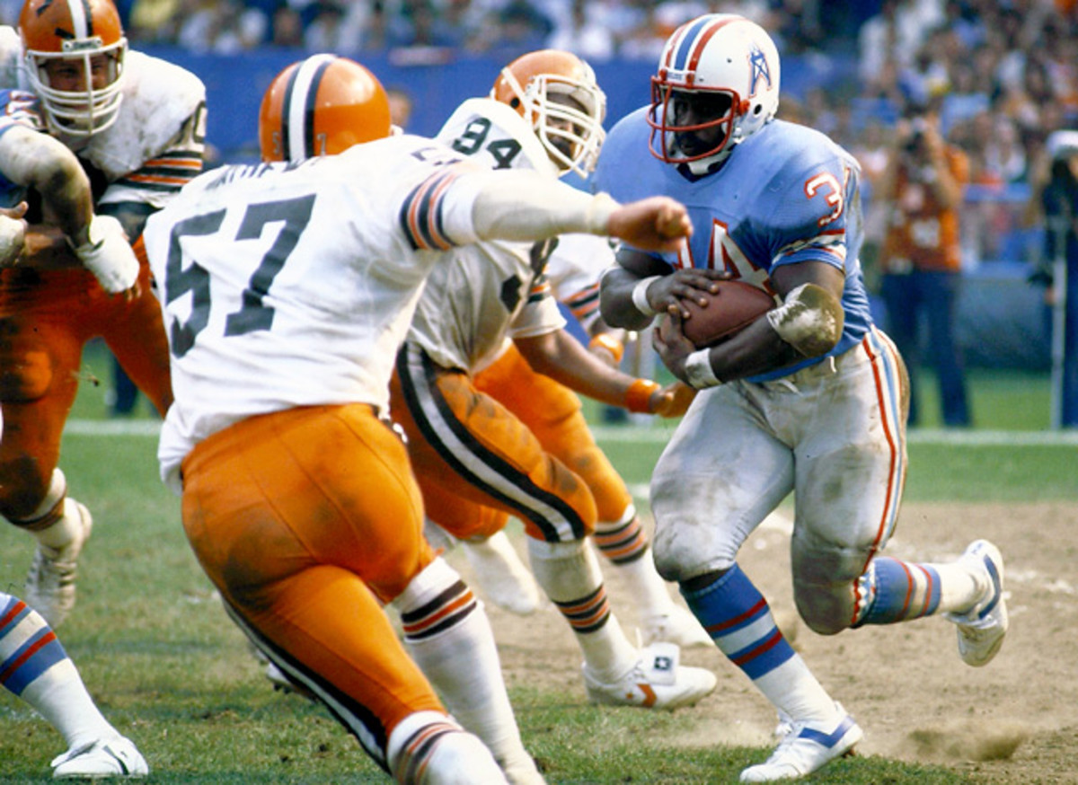 Earl Campbell: 1,934 yards