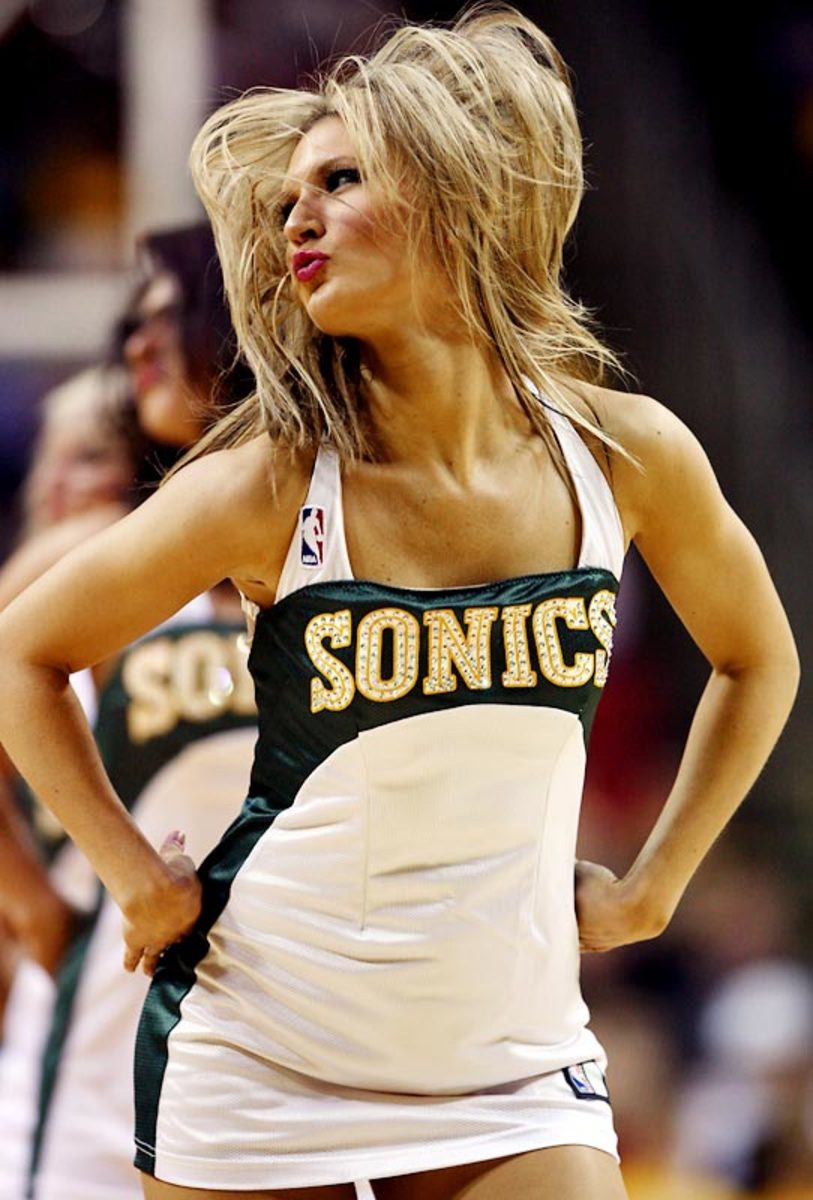 Sonics Dance Team